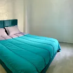 Superbe appartement 500m de la plage, État neuf.